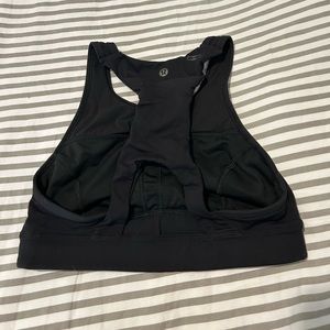 Women’s Lululemon sports bra.